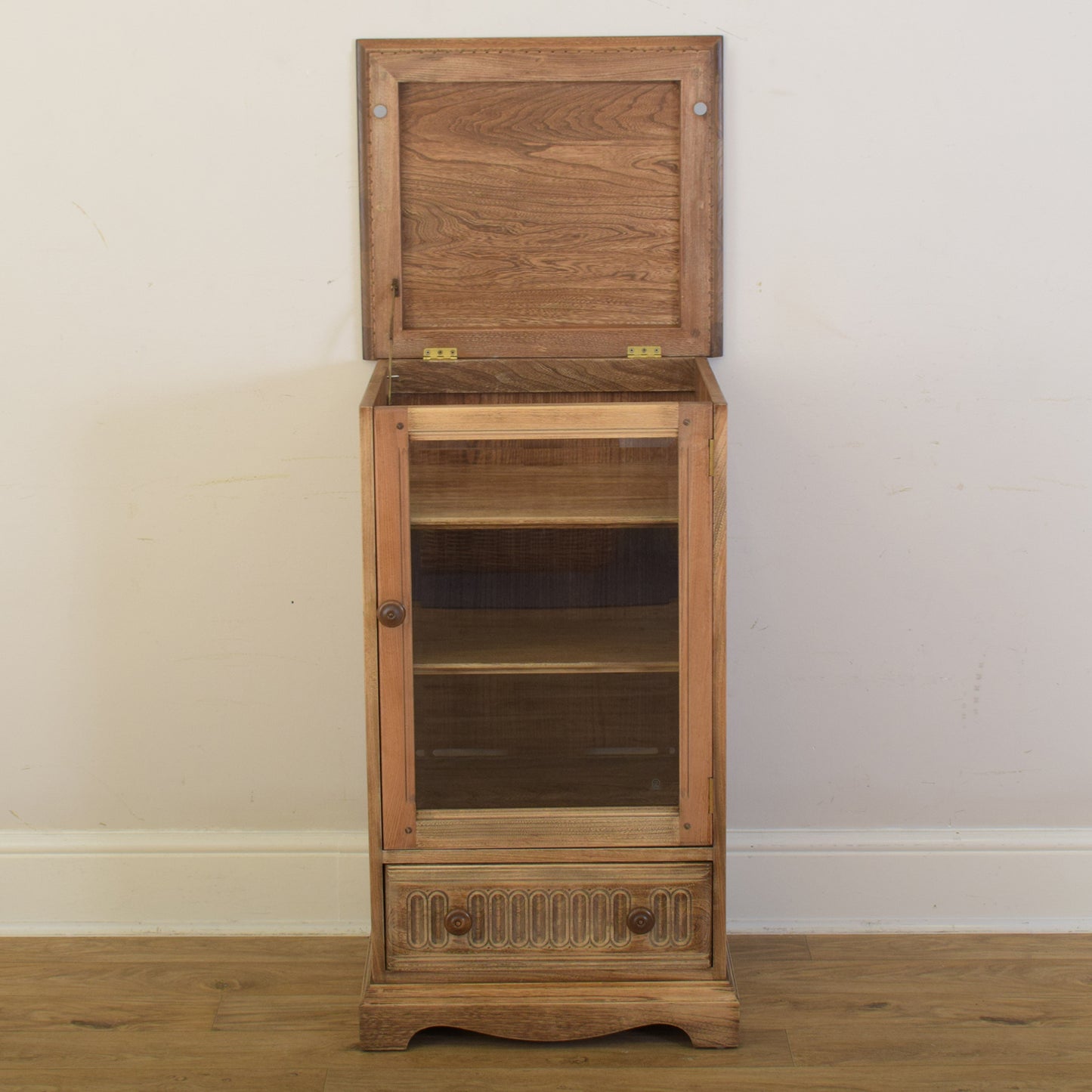 Ercol HiFi Unit