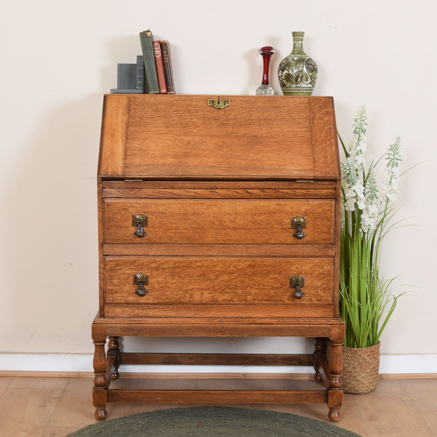 Oak Bureau