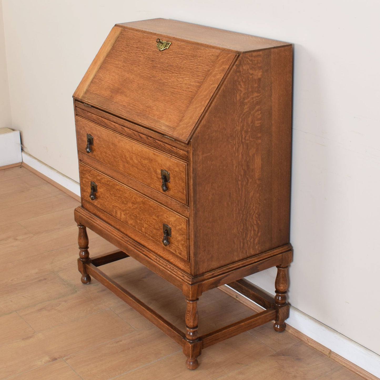 Oak Bureau