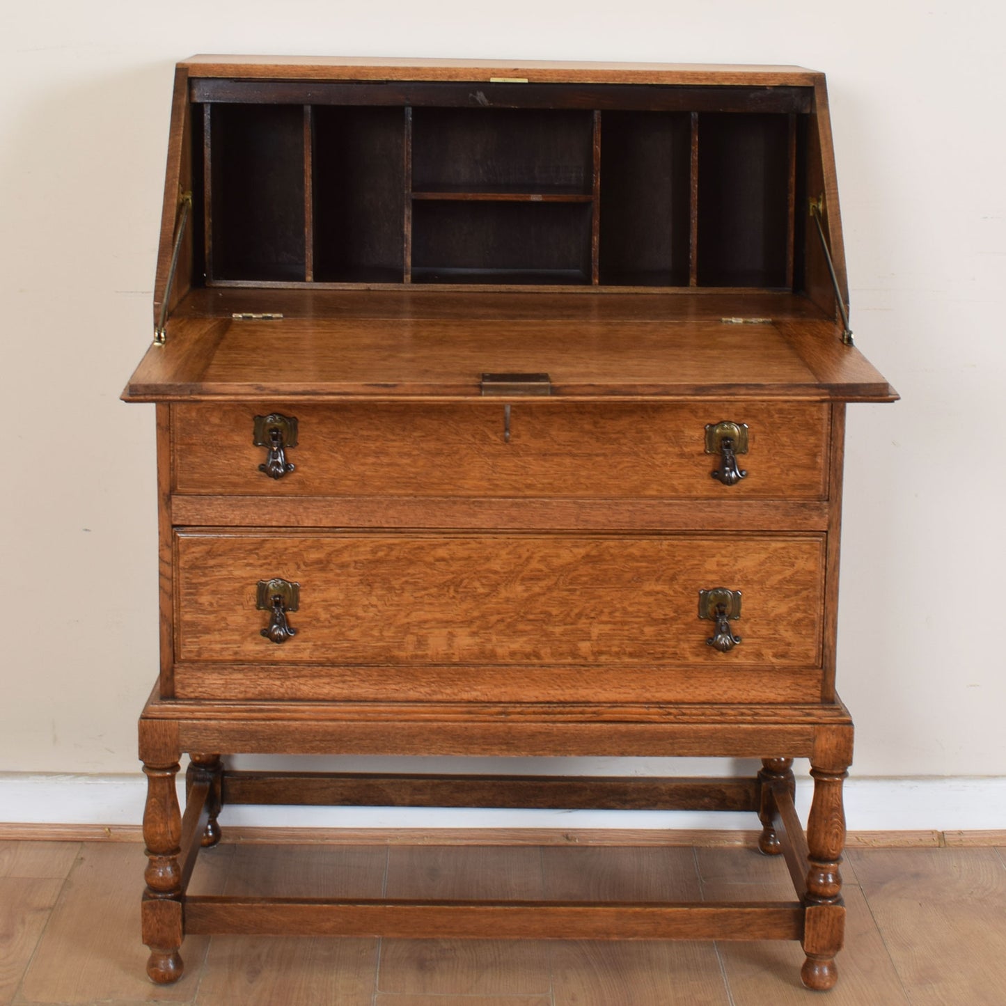 Oak Bureau