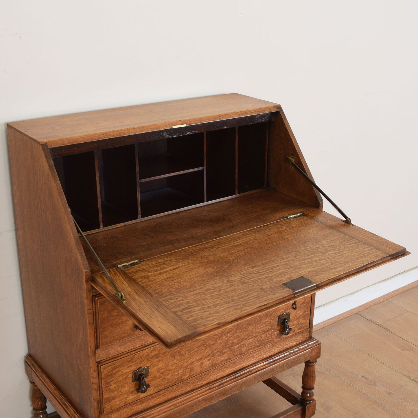 Oak Bureau