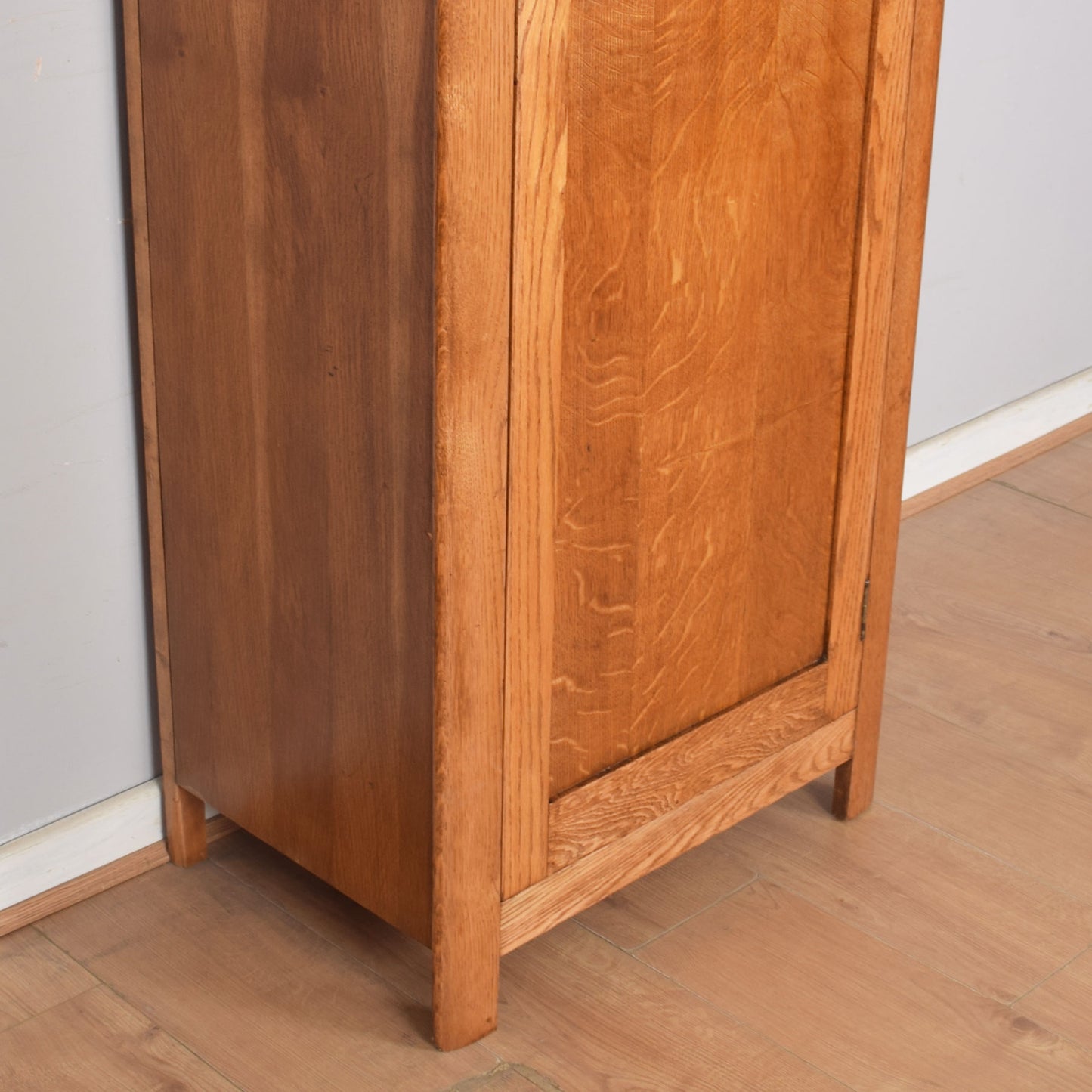 Restored Hallrobe