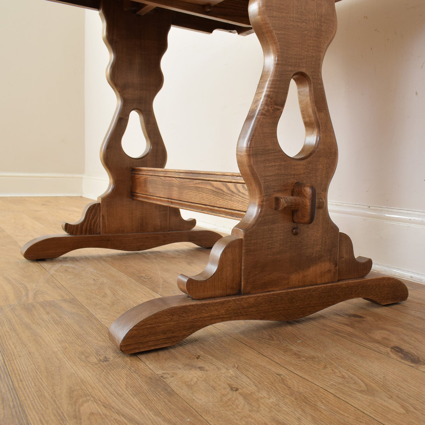 Priory Table And Six Chairs