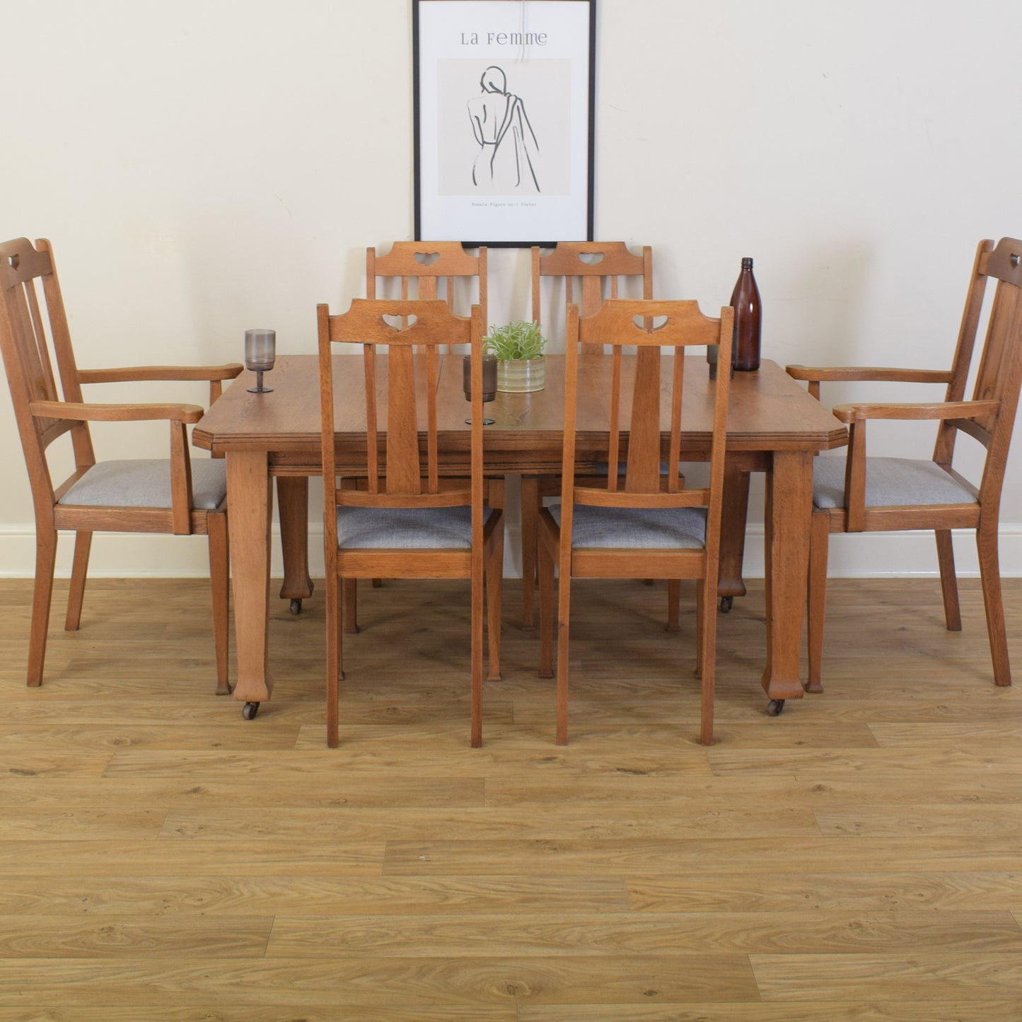 Extendable Table And Six Chairs