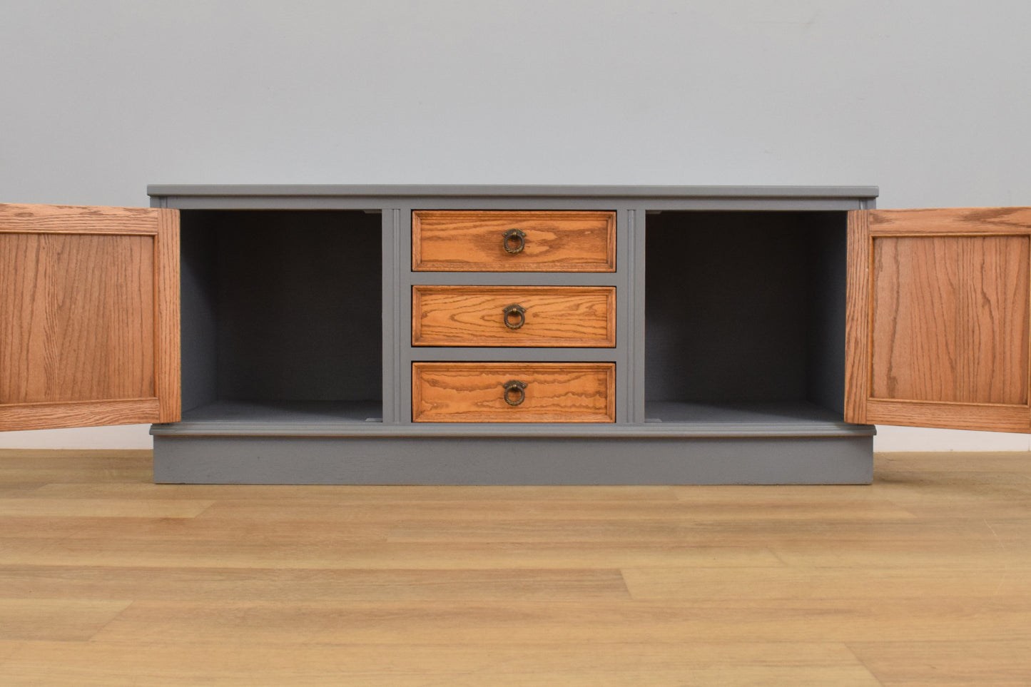 Low Sideboard / TV Unit