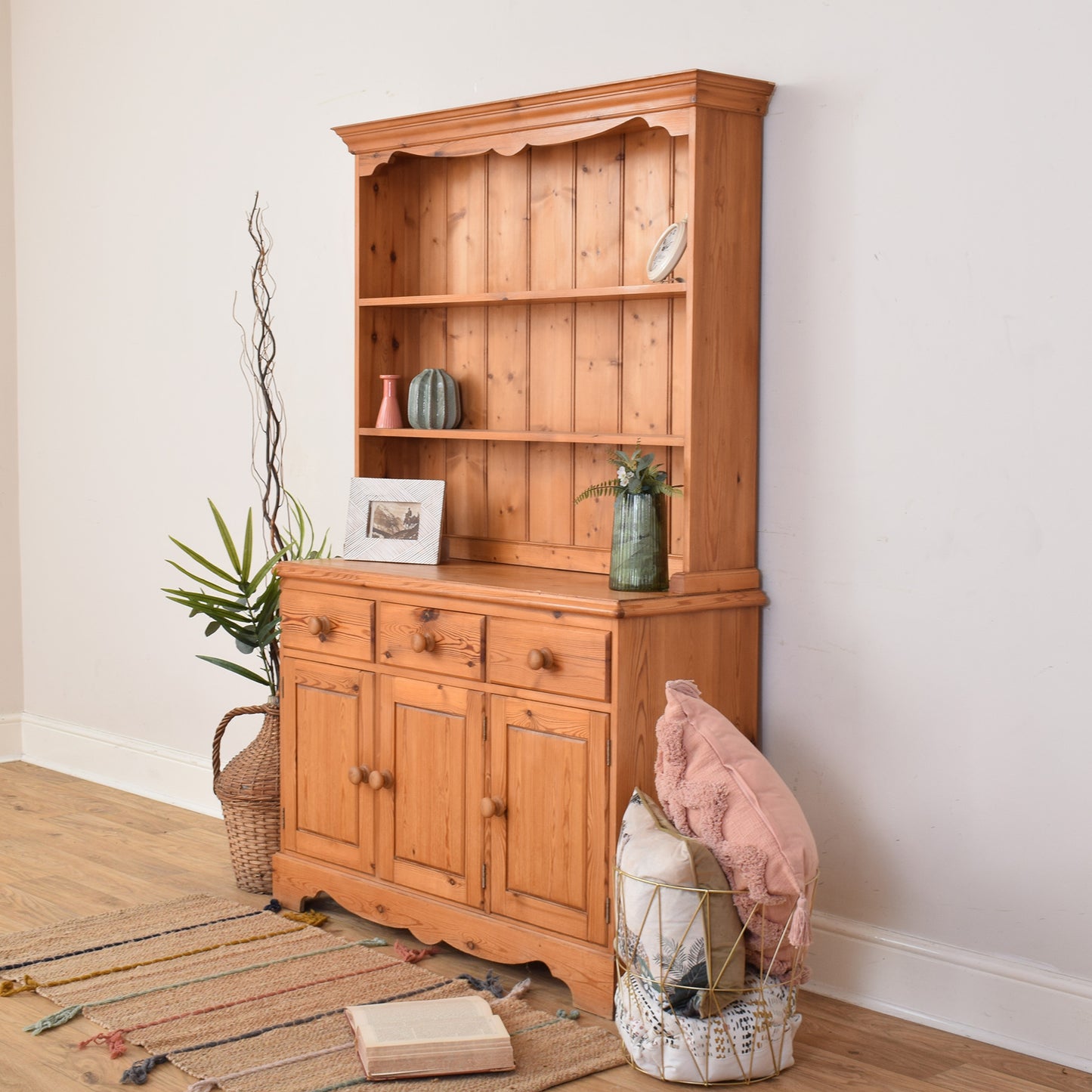 Pine Dresser