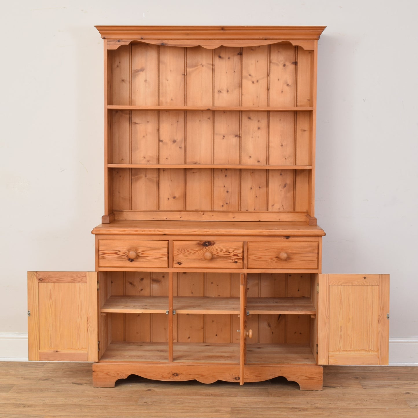 Pine Dresser