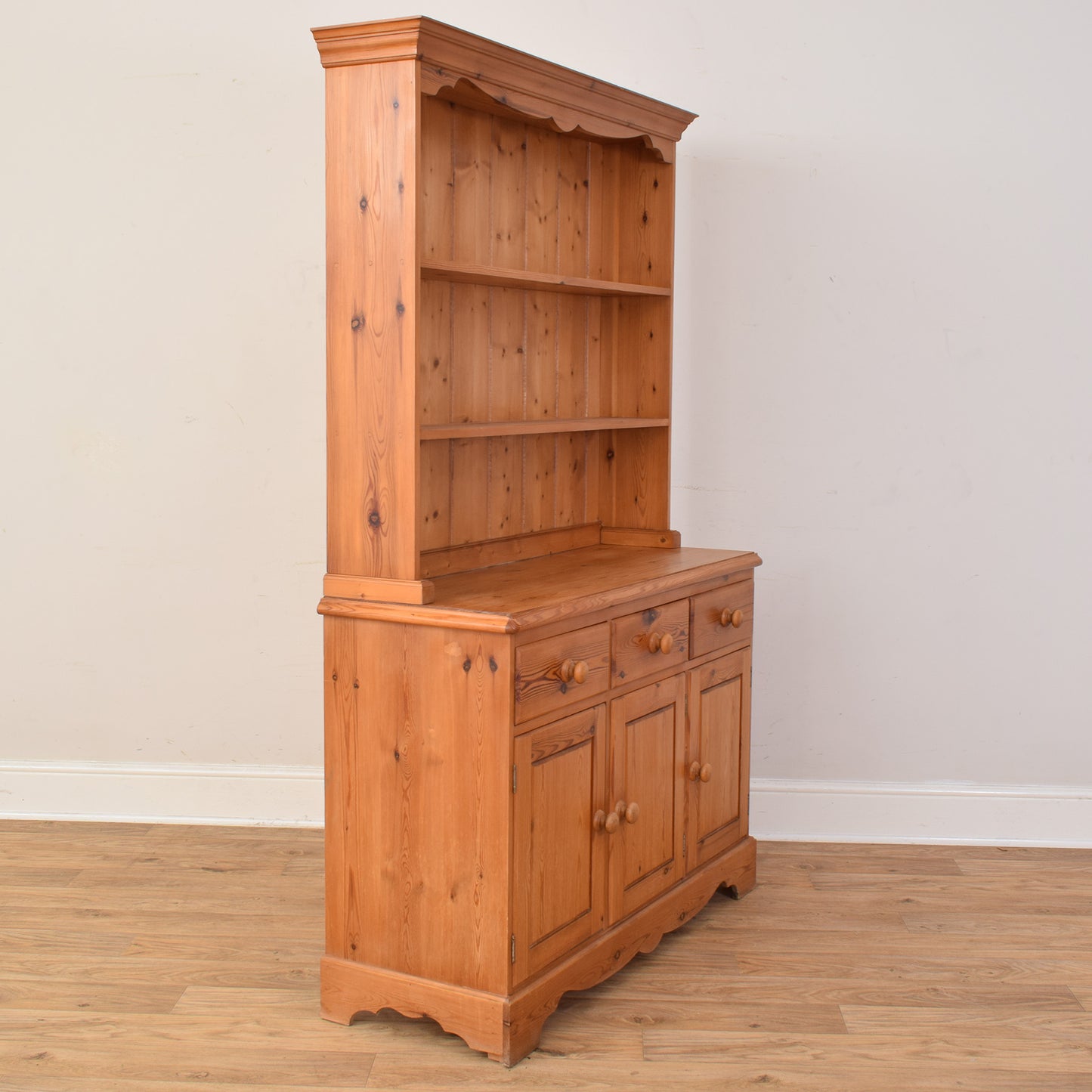 Pine Dresser