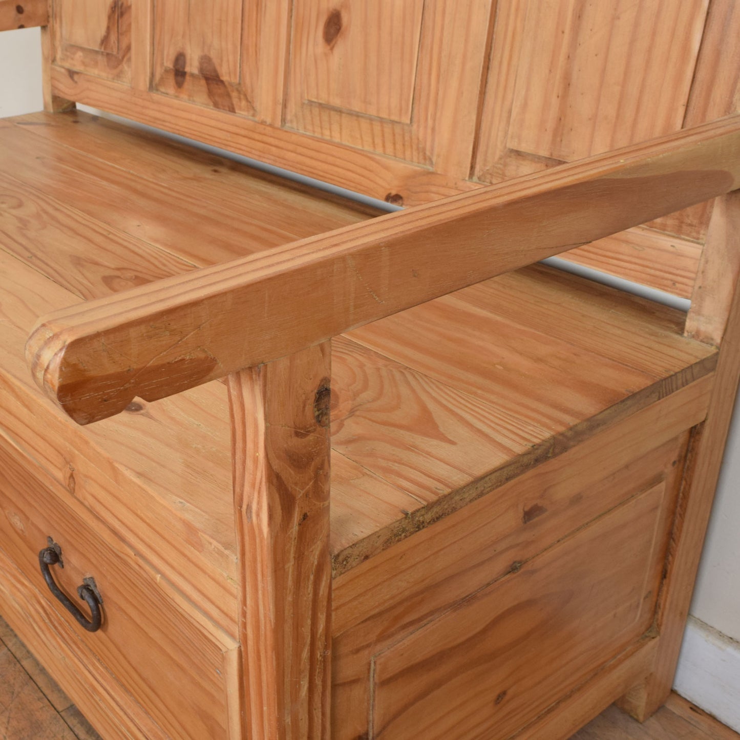 Restored Pine Settle