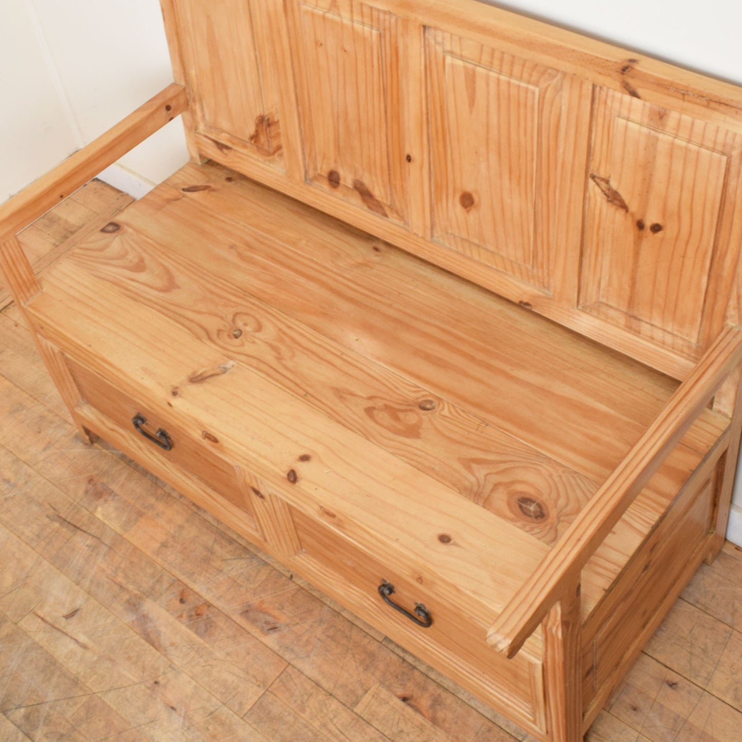 Restored Pine Settle