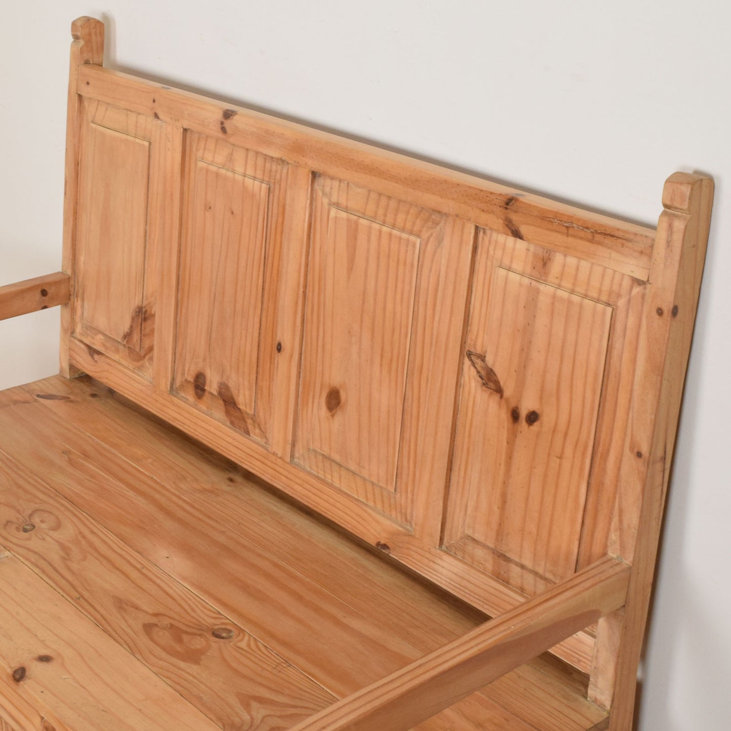 Restored Pine Settle