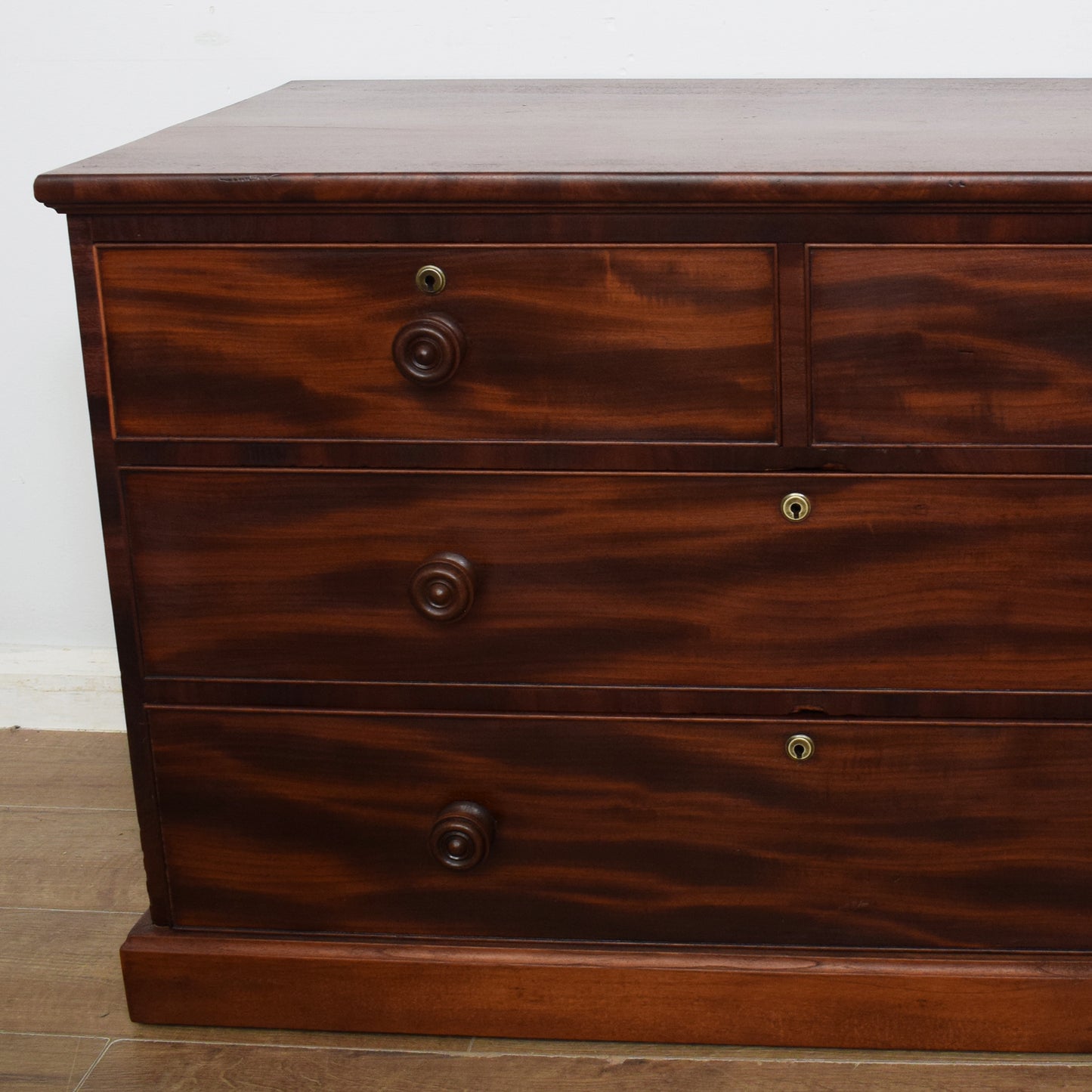 Victorian Mahogany Chest Of Drawers