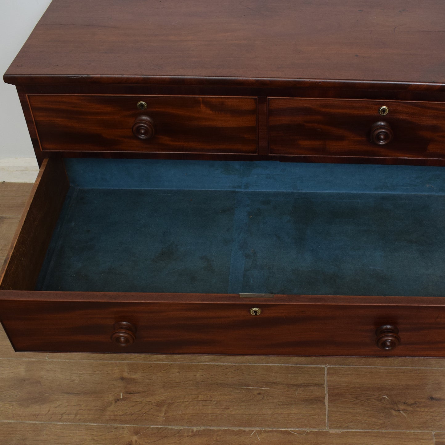 Victorian Mahogany Chest Of Drawers