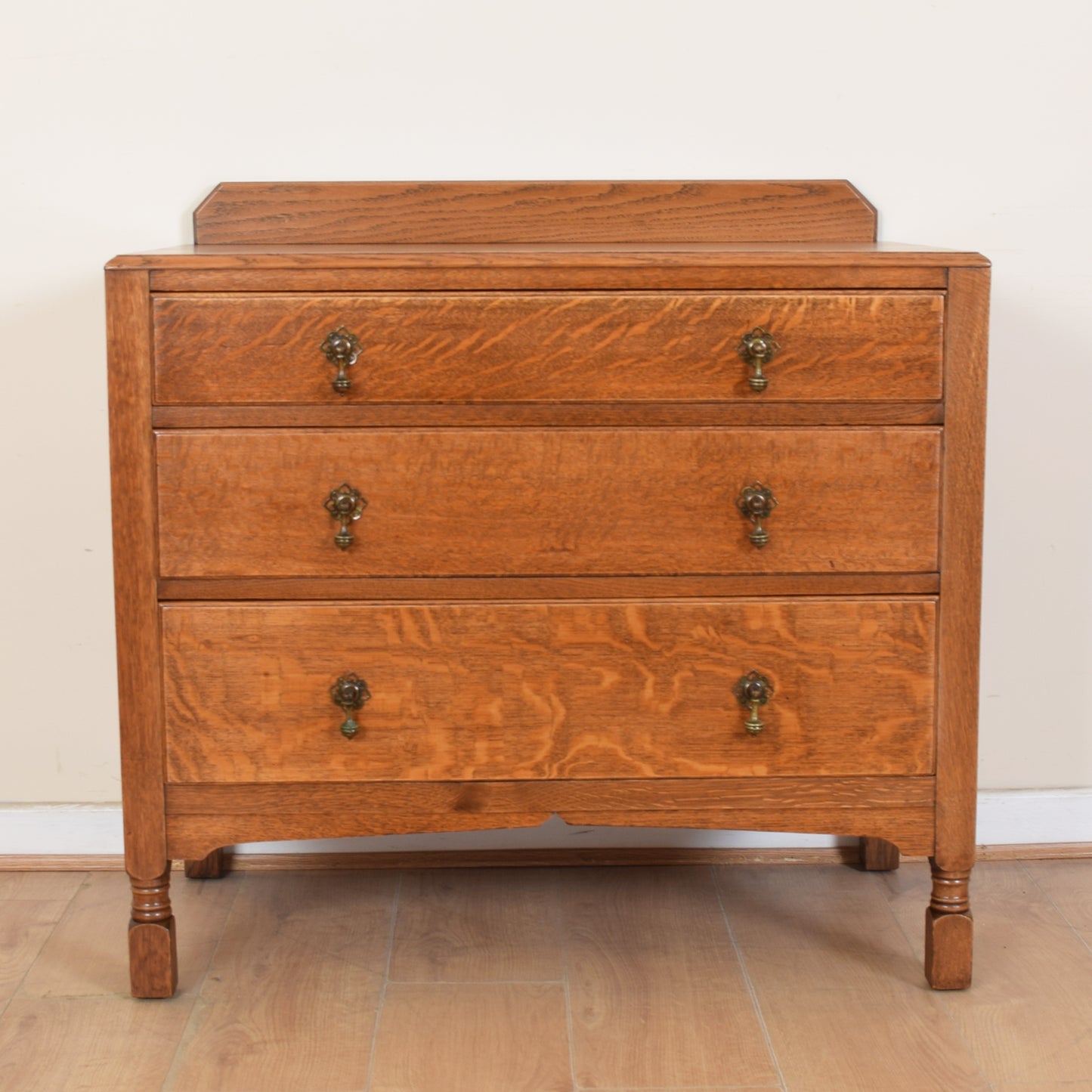Oak Chest of Drawers