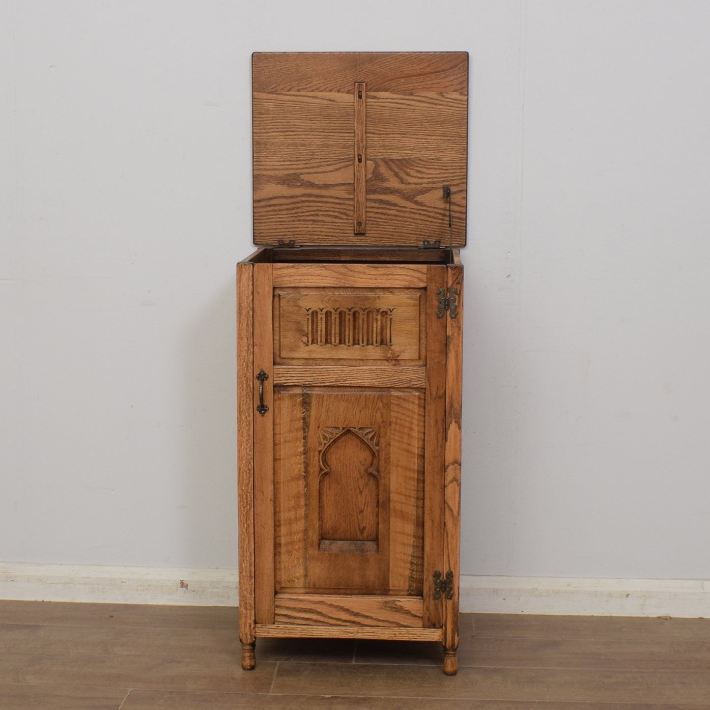 Webber Hi-Fi Cabinet