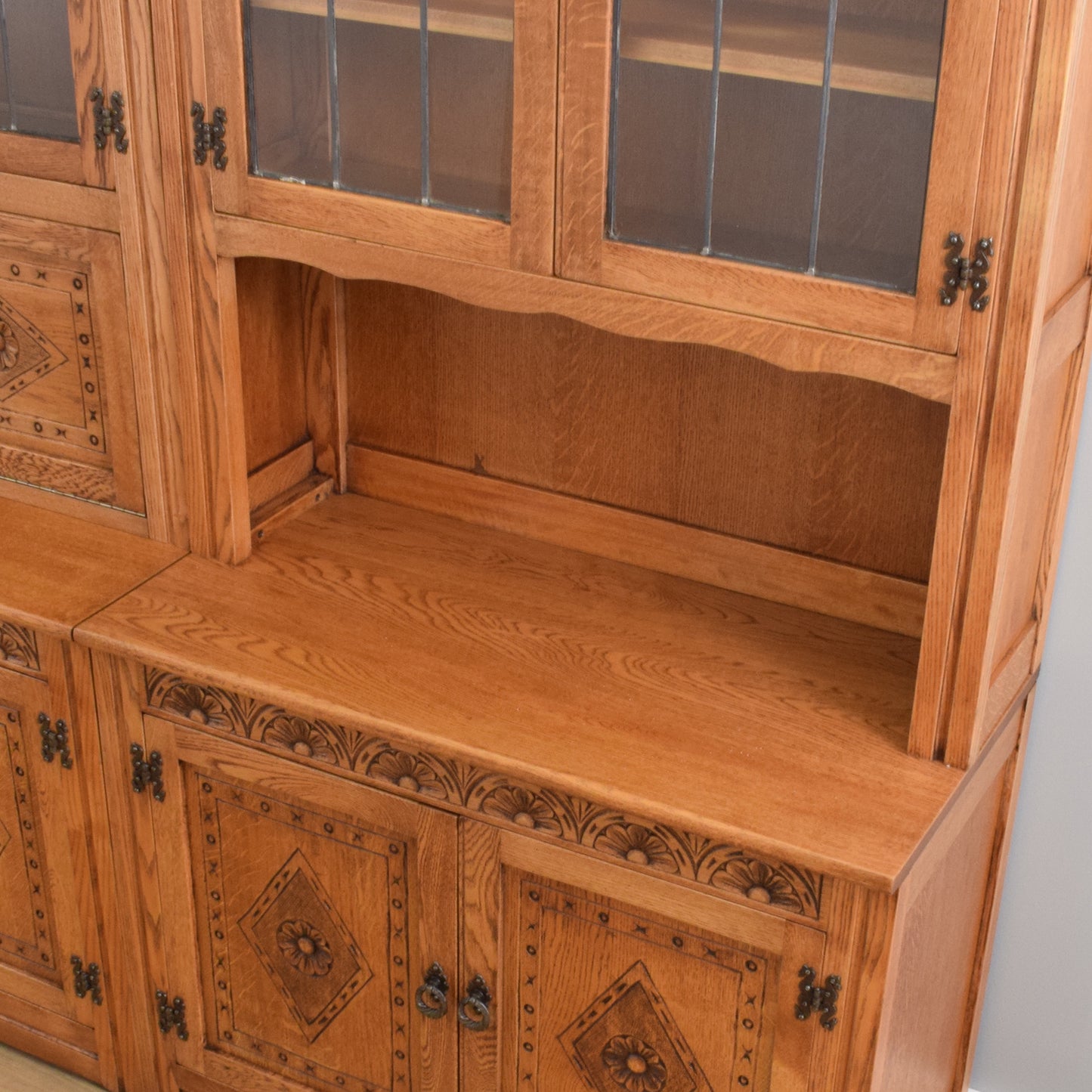 Large Oak Display Unit