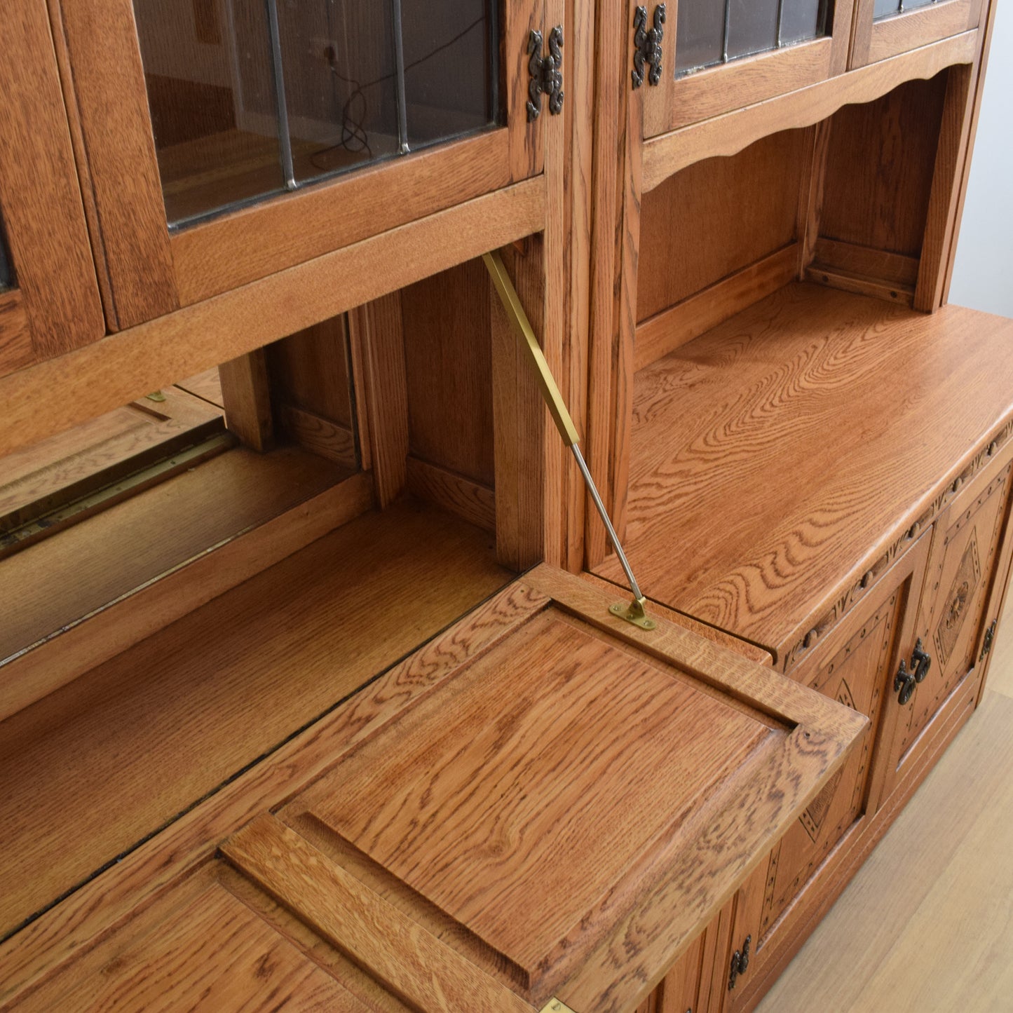 Large Oak Display Unit