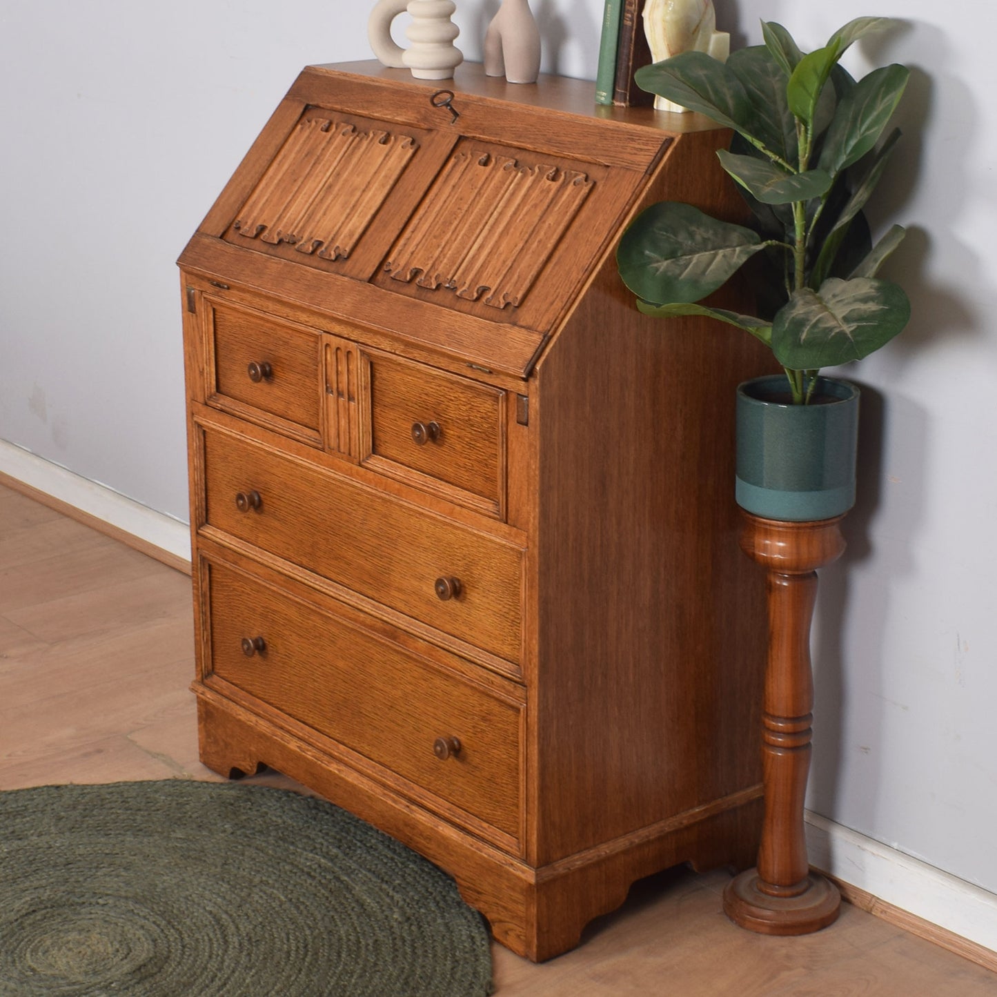 Oak Linenfold Bureau