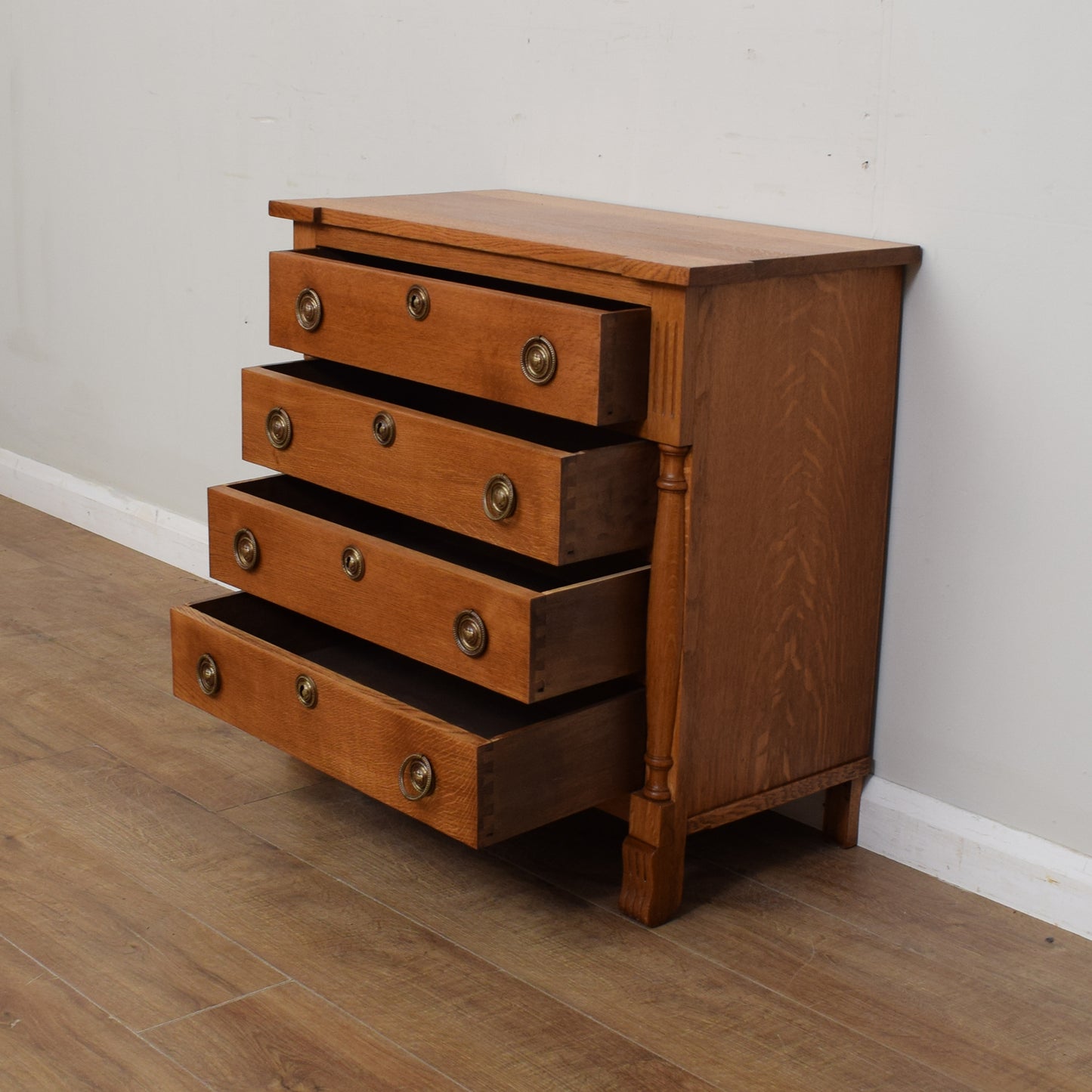 Vintage Oak Chest Of Dawers