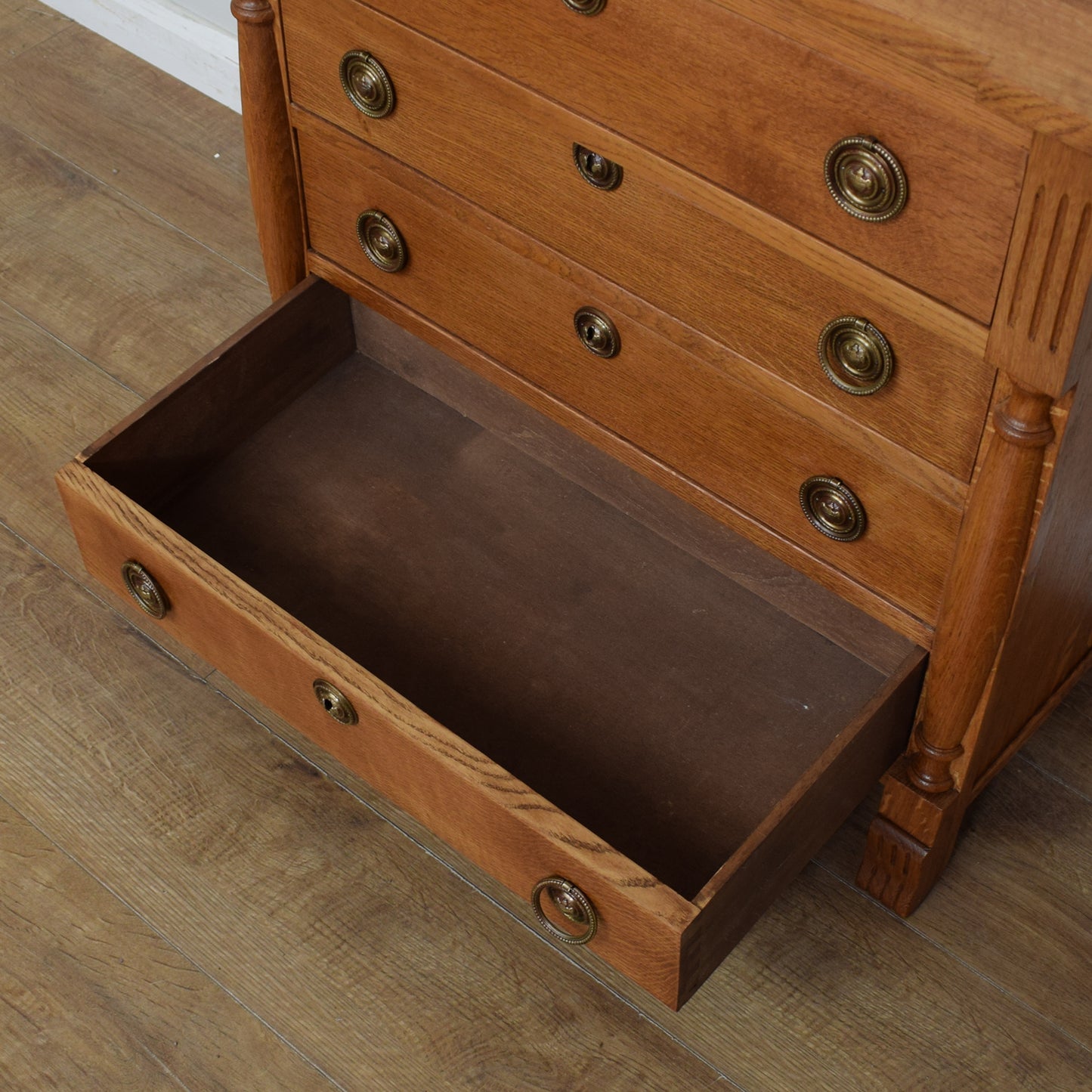 Vintage Oak Chest Of Dawers