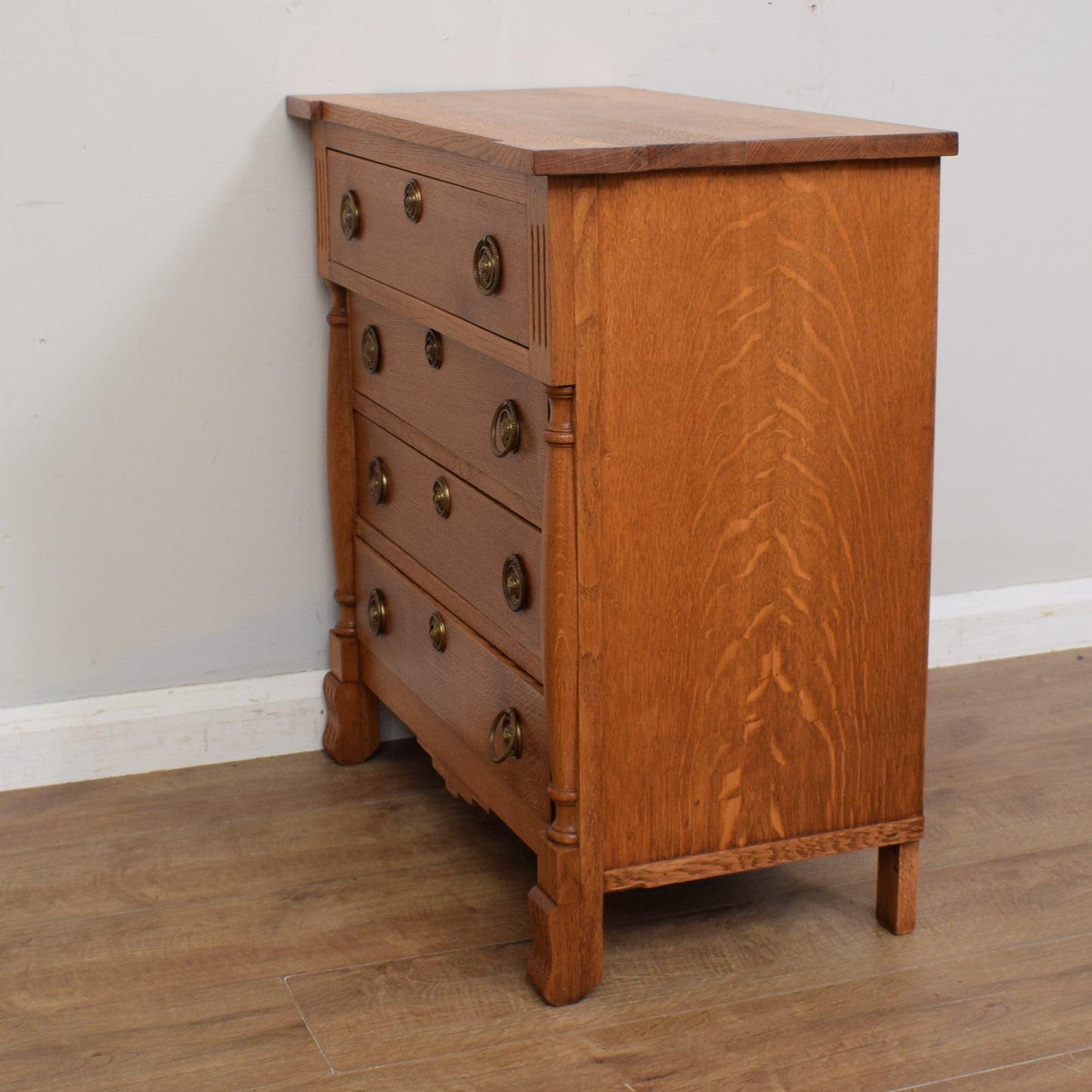 Vintage Oak Chest Of Dawers