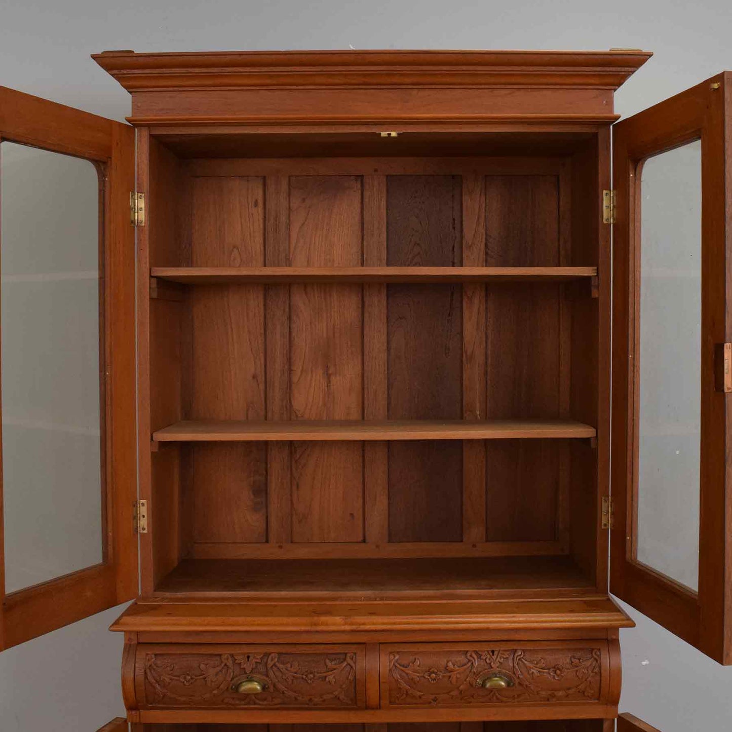 Mahogany Glazed Dresser