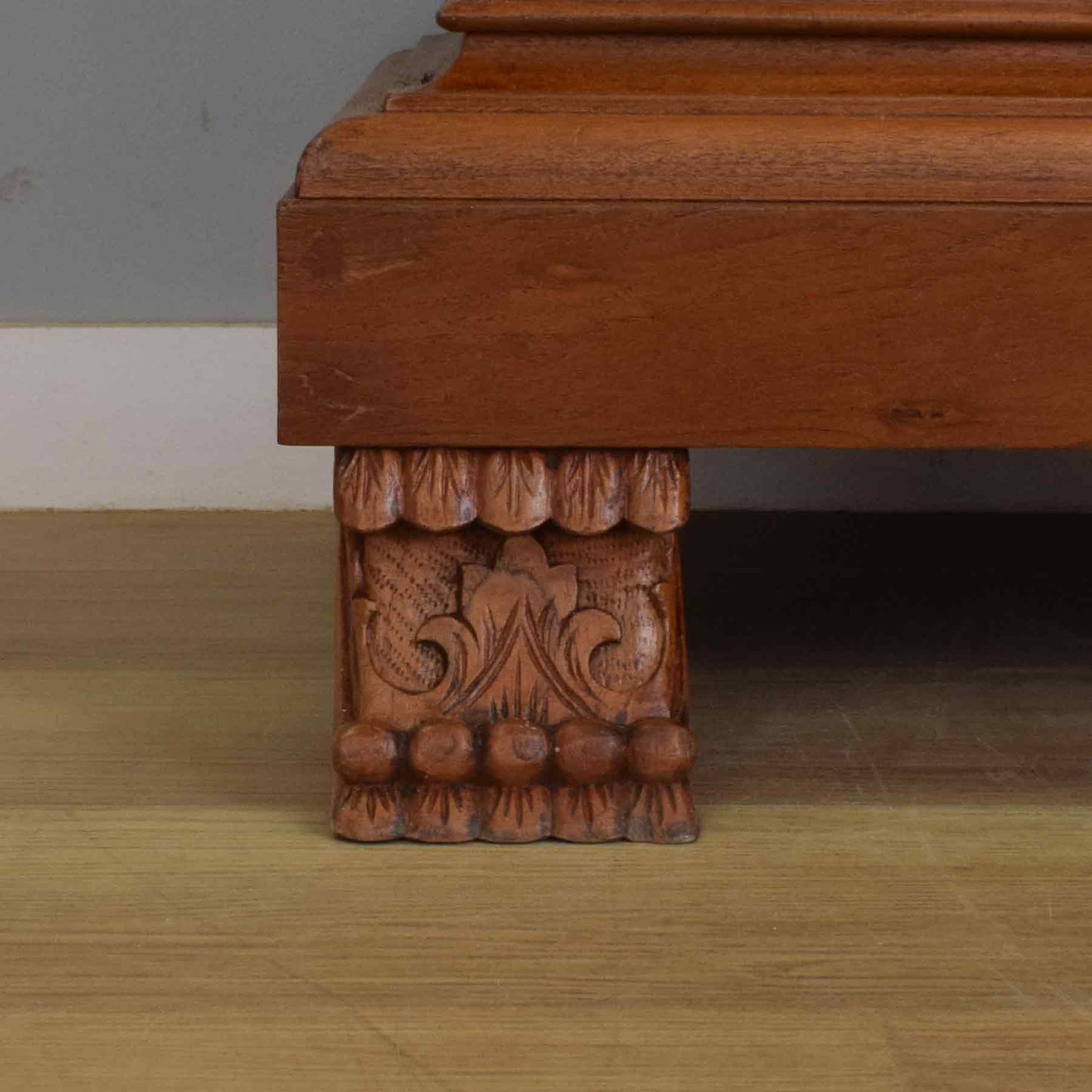 Mahogany Glazed Dresser