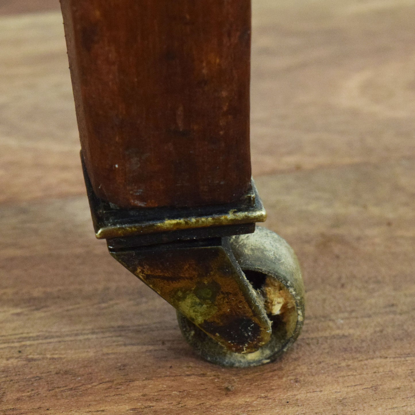 Mahogany Dressing Table