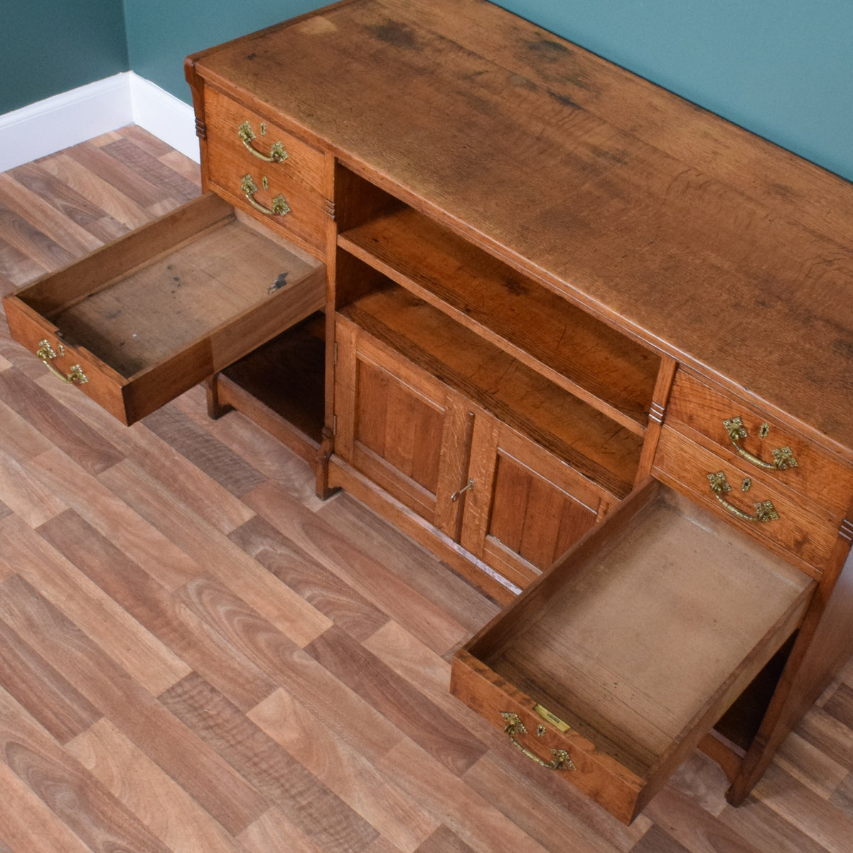 Sideboard