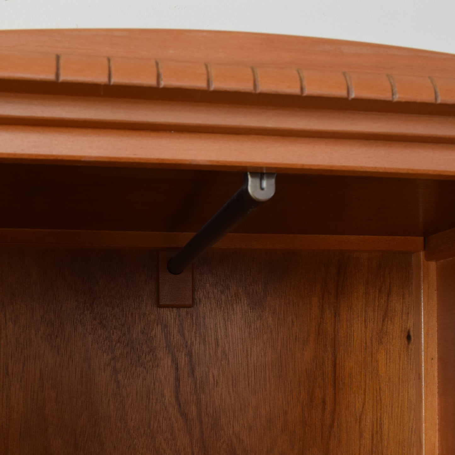 Oak Veneer Hallrobe
