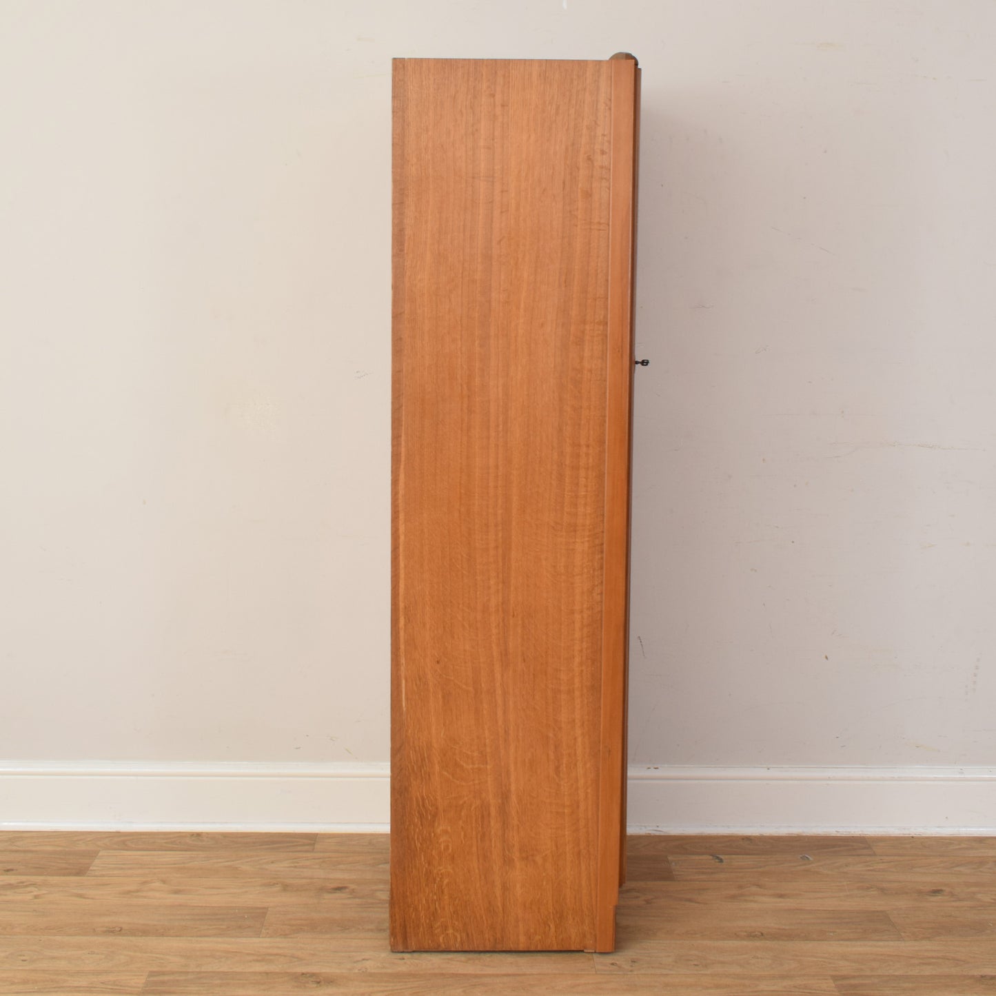 Oak Veneer Hallrobe