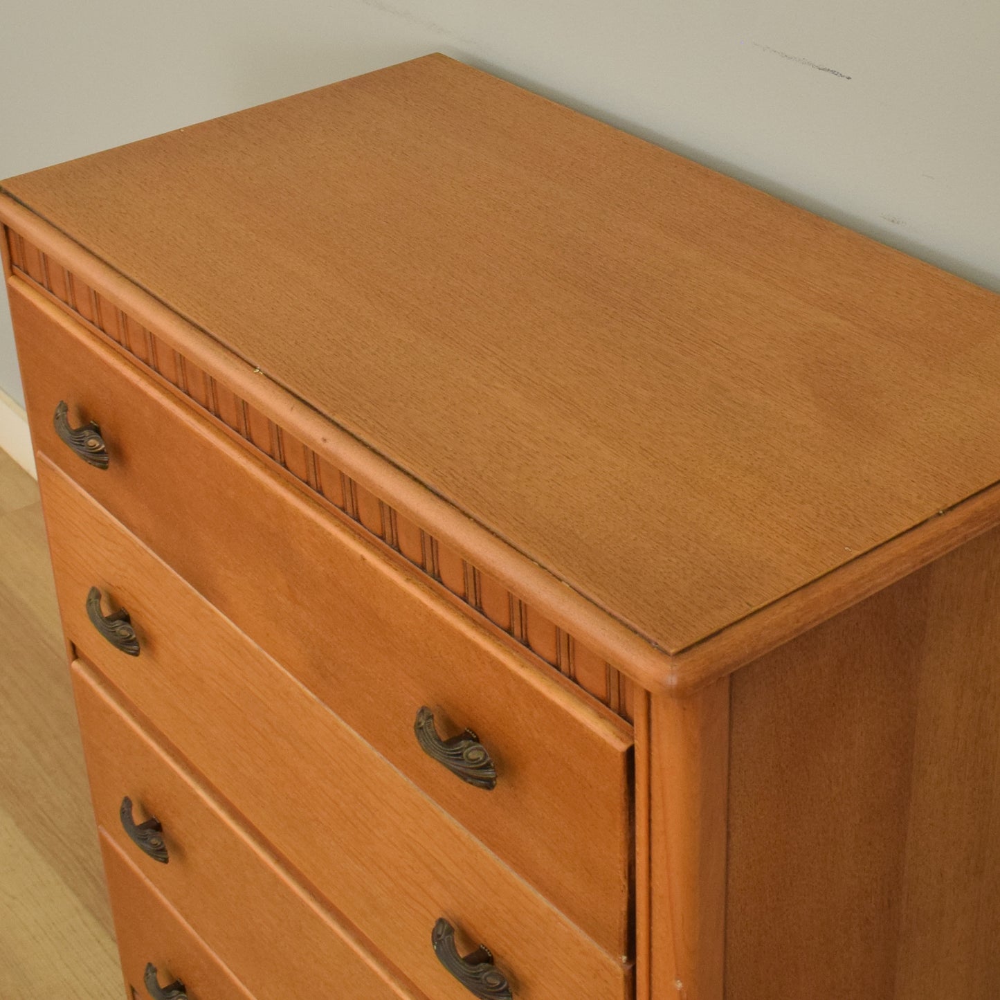 Oak Veneer Chest of Drawers