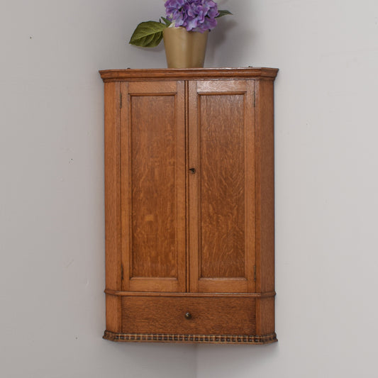 Wall Mounted Corner Unit