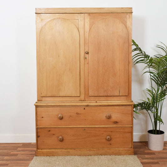 Rustic Pine Linen Press