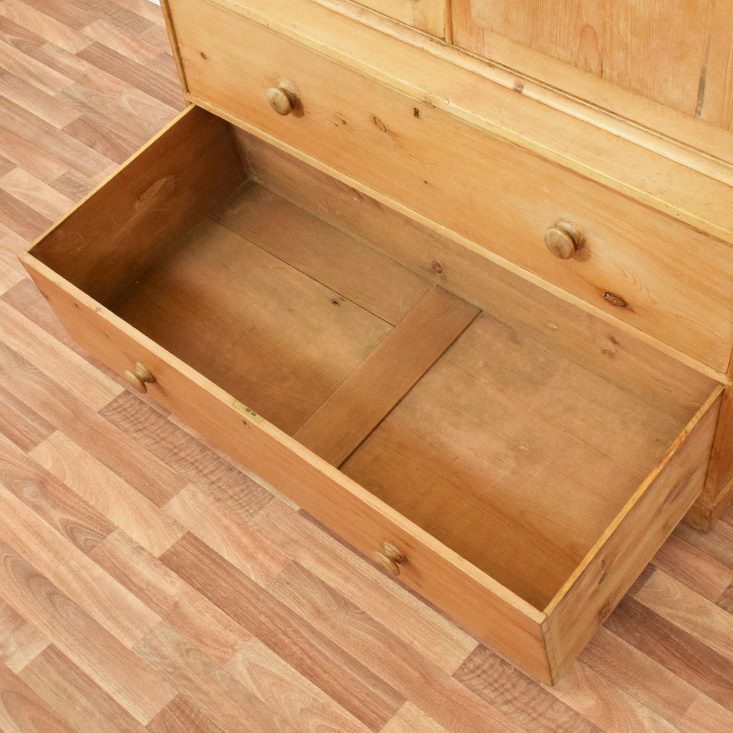 Rustic Pine Linen Press