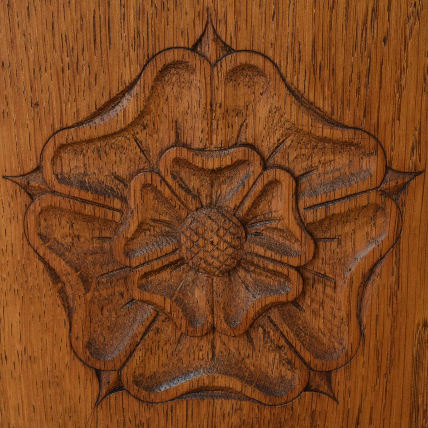 Oak 'Webber' Corner Cabinet