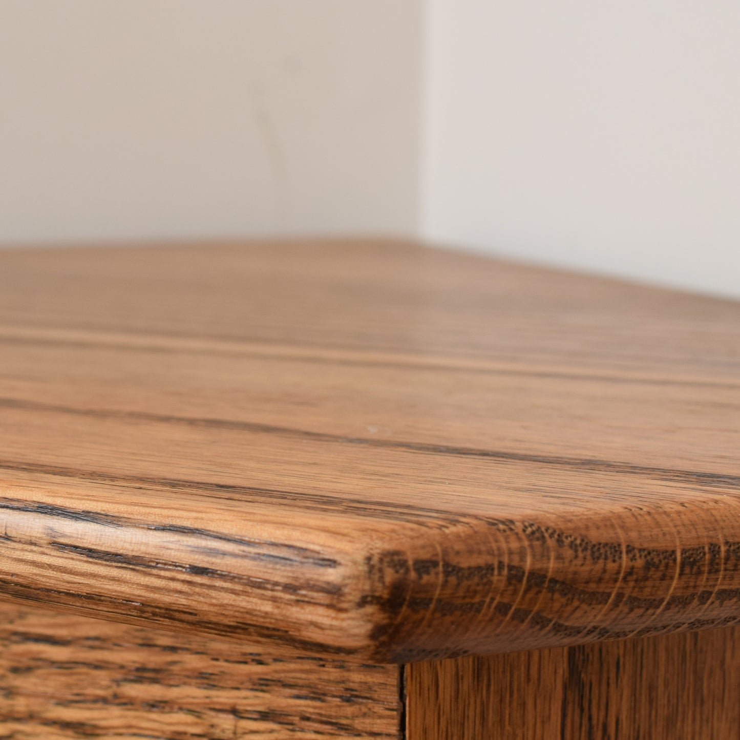 Oak 'Webber' Corner Cabinet