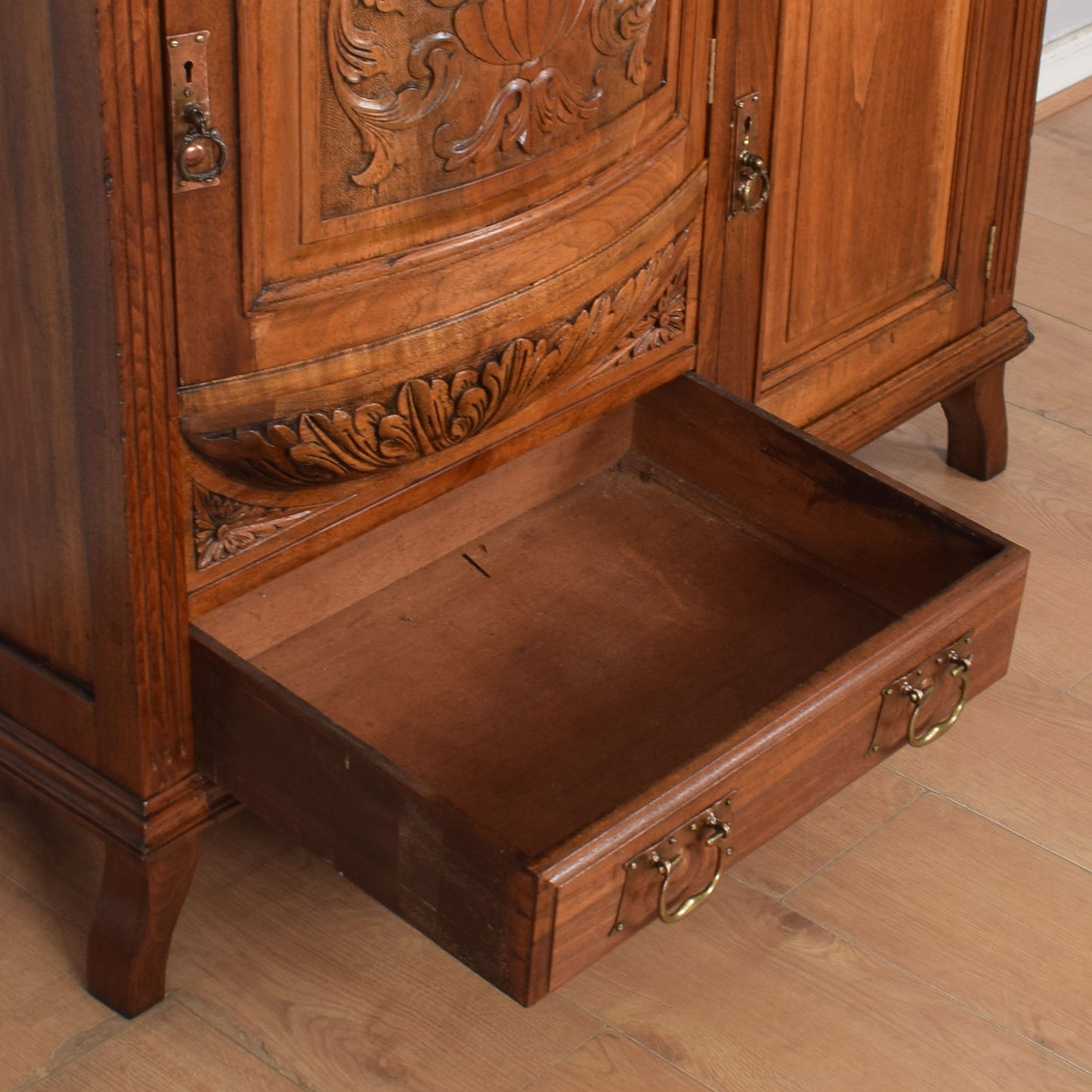 Vintage Ornate Mahogany Sideboard