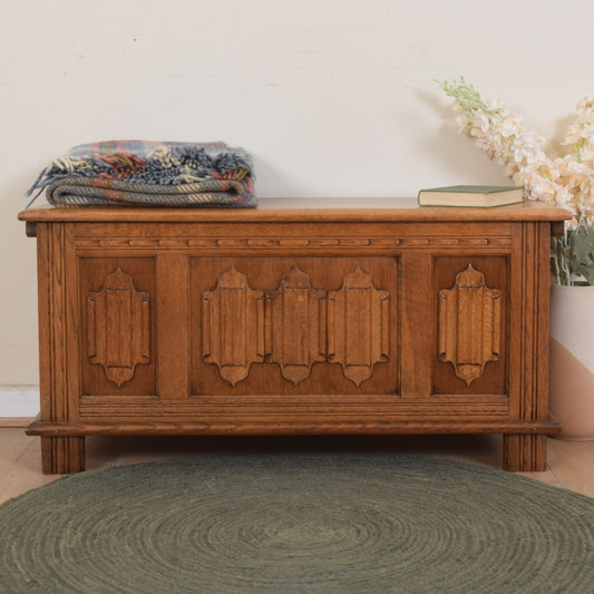 Old Charm Blanket Box