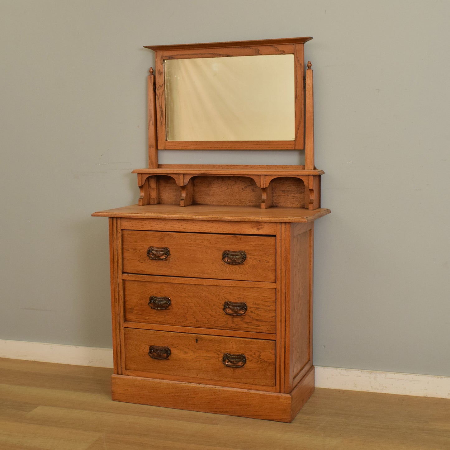 Edwardian Oak Vanity Chest