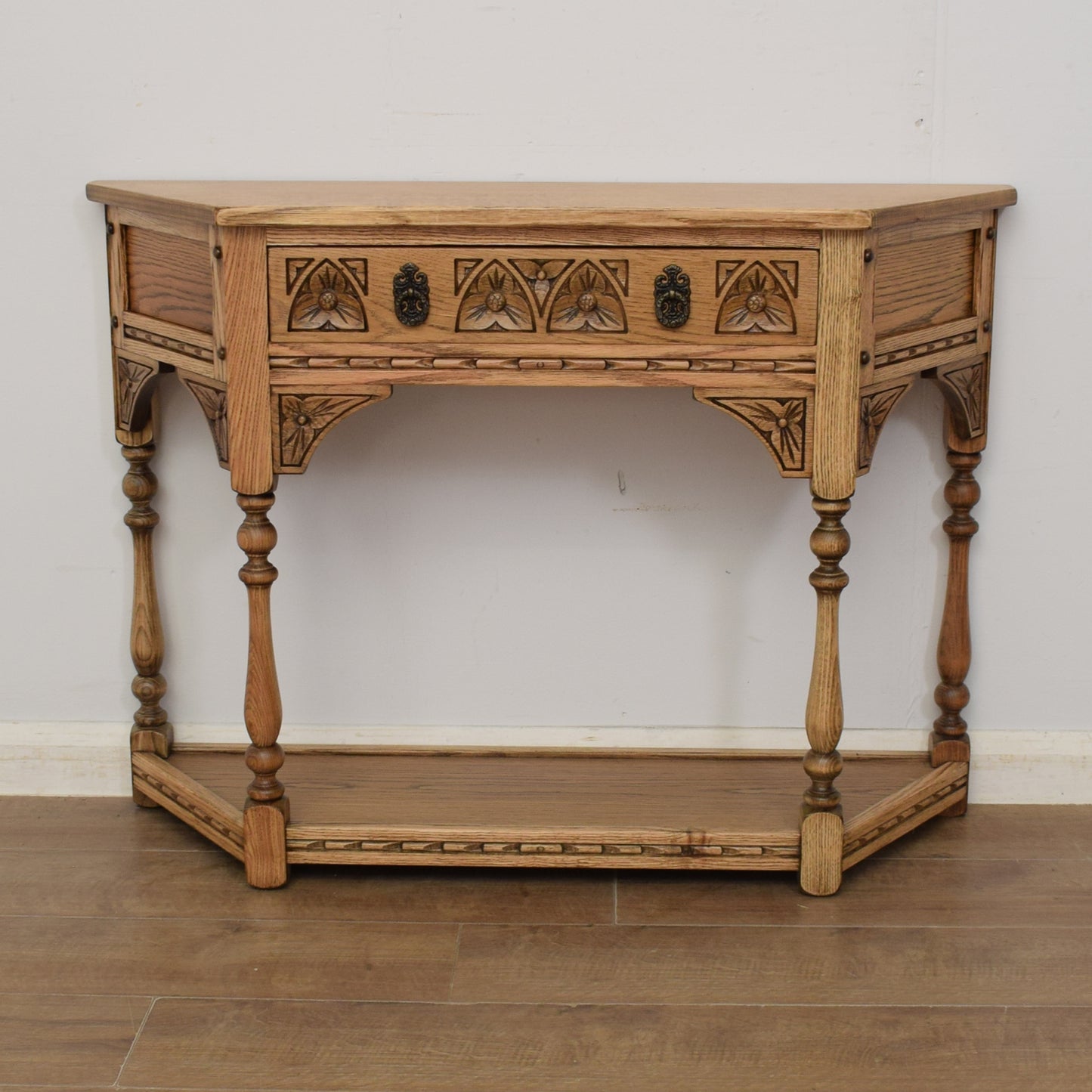 Old Charm Console Table