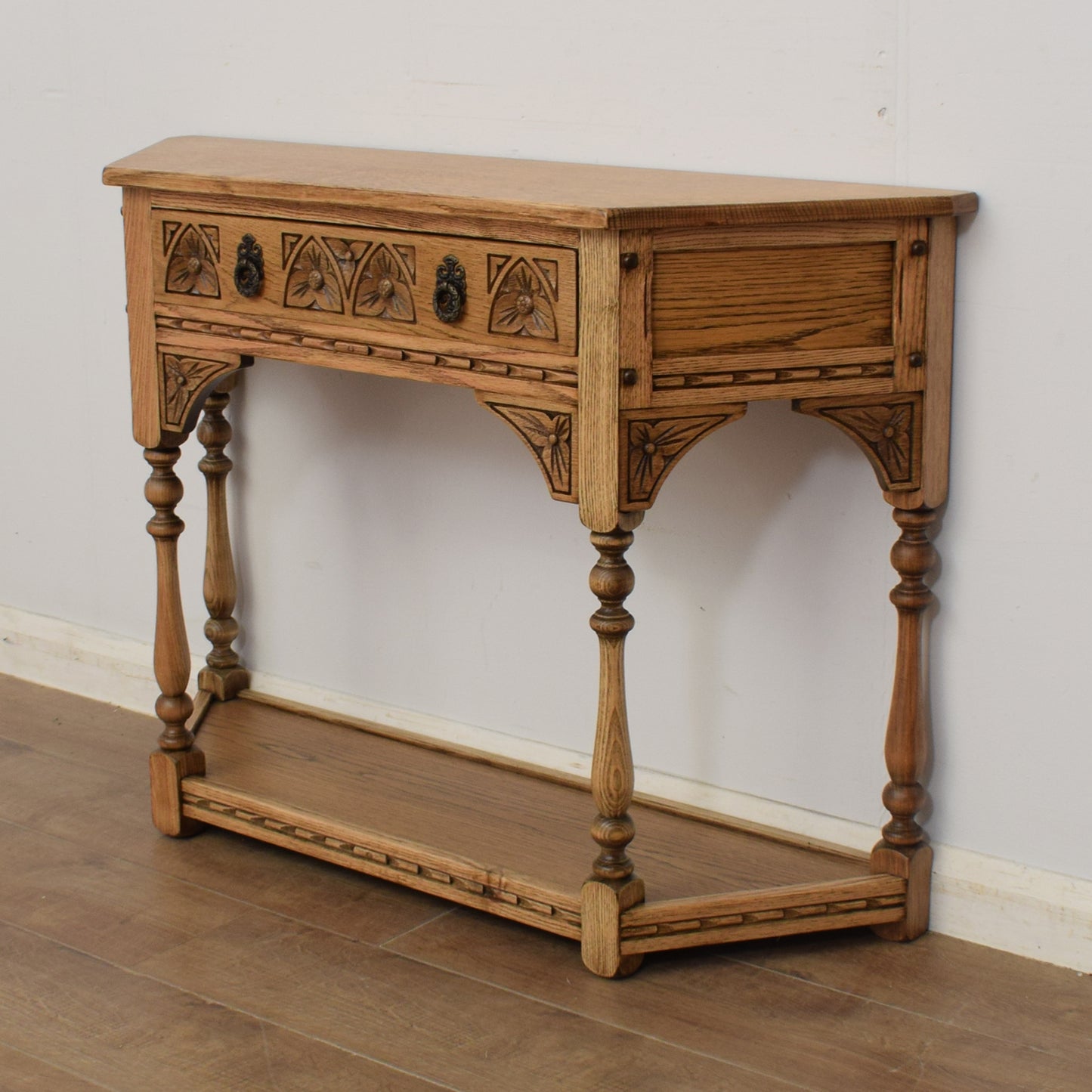 Old Charm Console Table