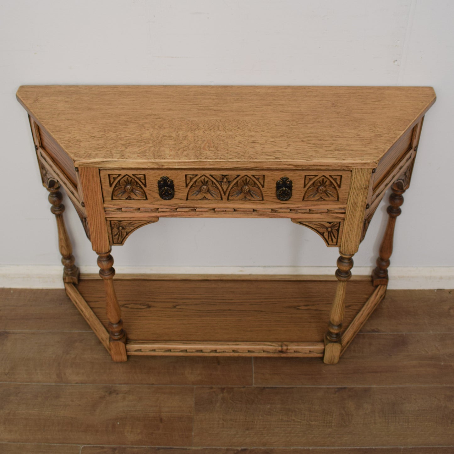 Old Charm Console Table