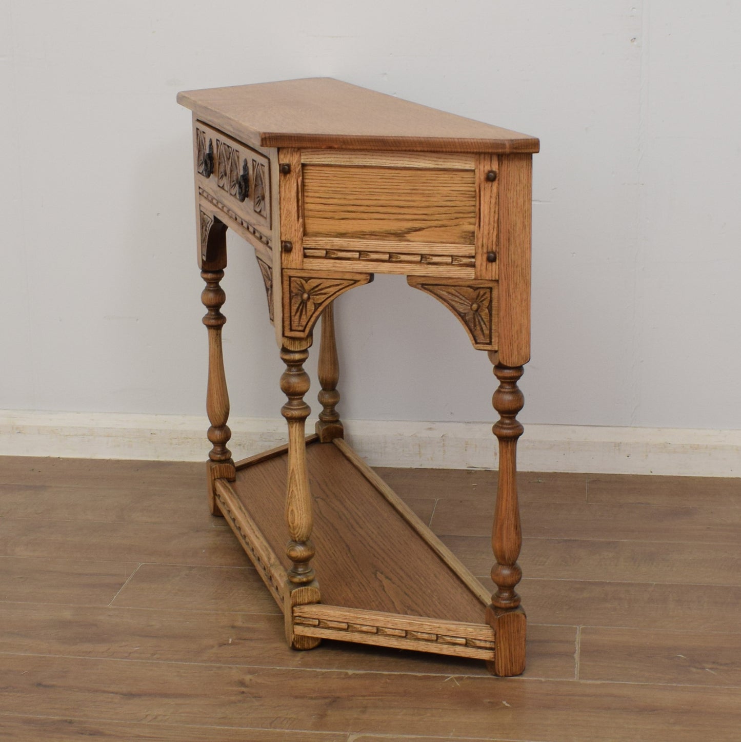 Old Charm Console Table