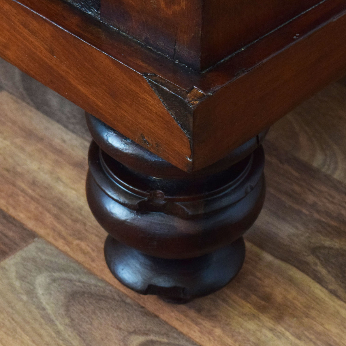 Rustic Mahogany Chest of Drawers