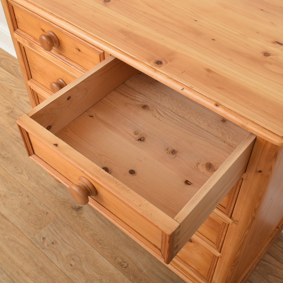Pine Chest Of Drawers