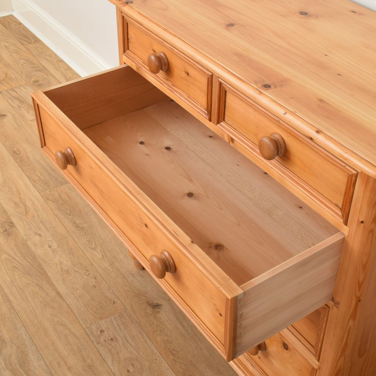 Pine Chest Of Drawers