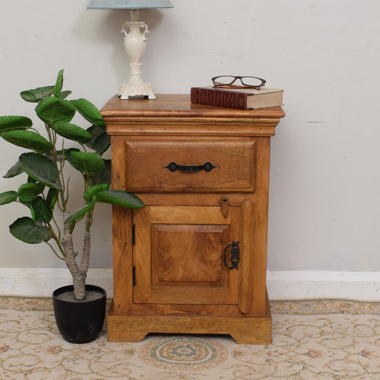 Plain Mango Bedside