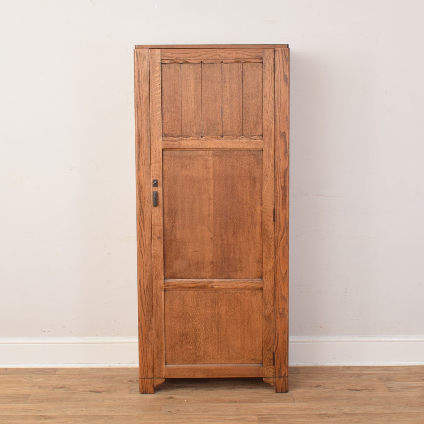 Oak Hallrobe