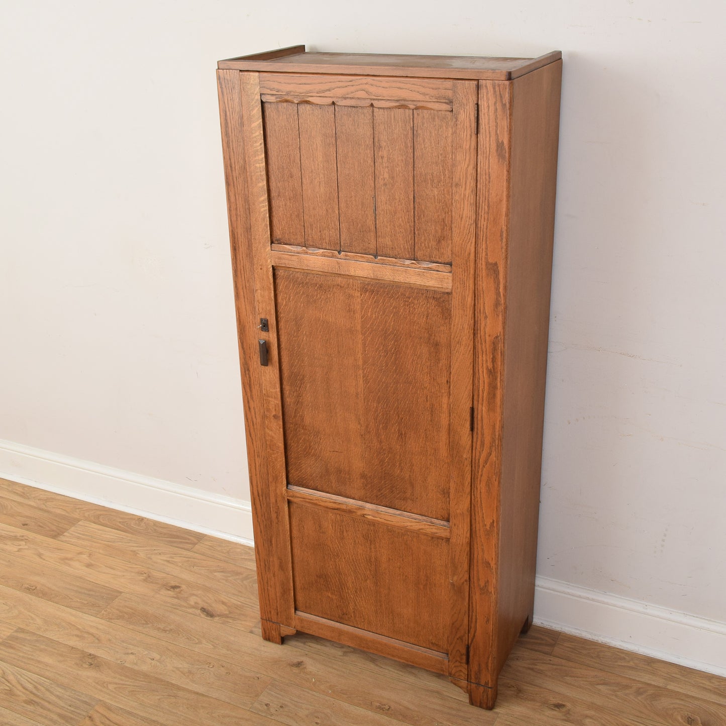 Oak Hallrobe